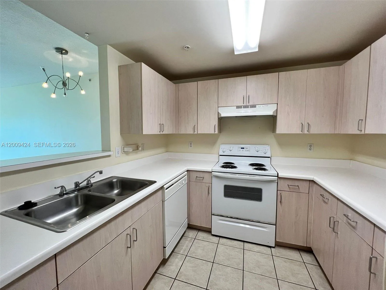 50 Menores Ave # 518, Coral Gables FL 33134
