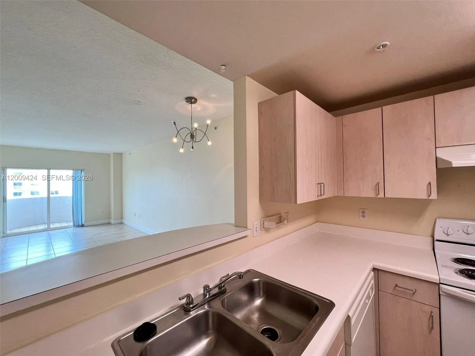 50 Menores Ave # 518, Coral Gables FL 33134