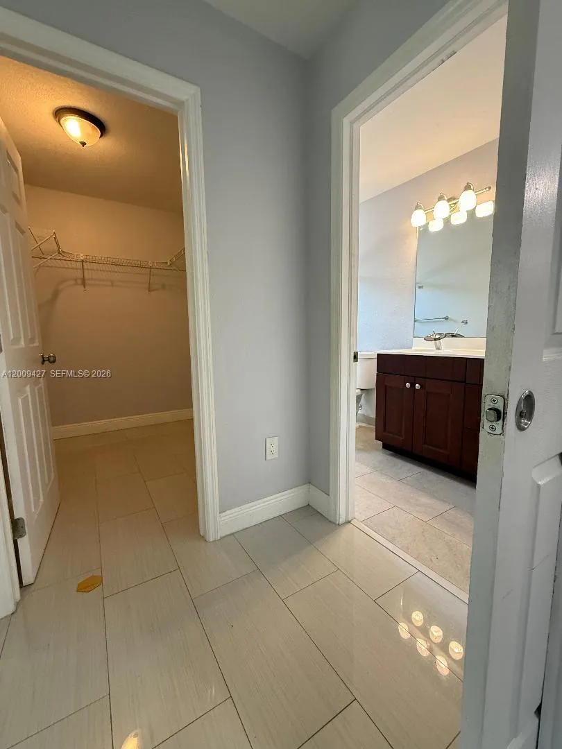 2713 NW 6th St, Pompano Beach FL 33069