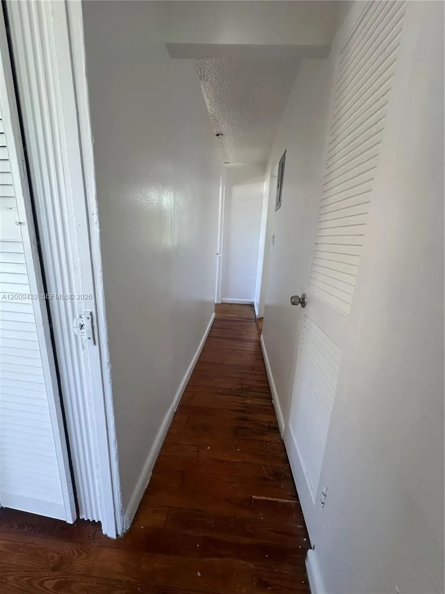 122 NE 2 Ave, Hallandale Beach FL 33009