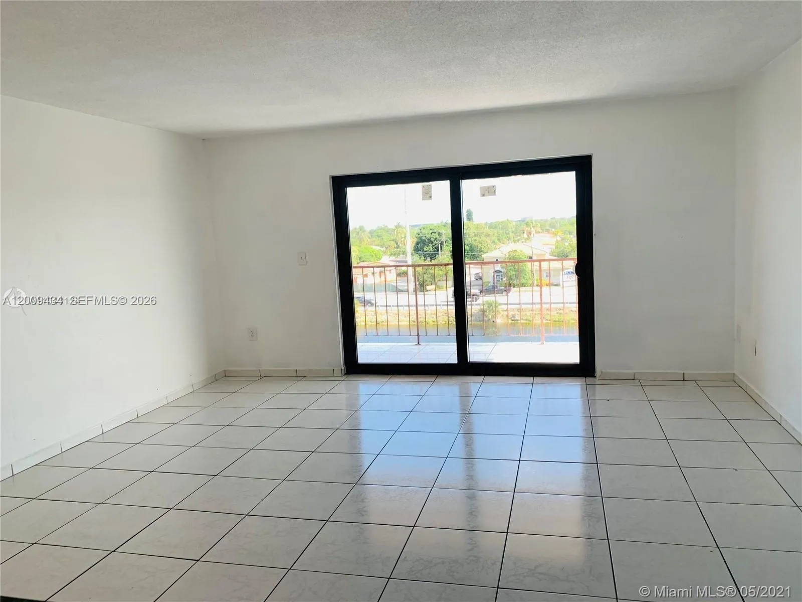 1325 W 68th St # 514, Hialeah FL 33014