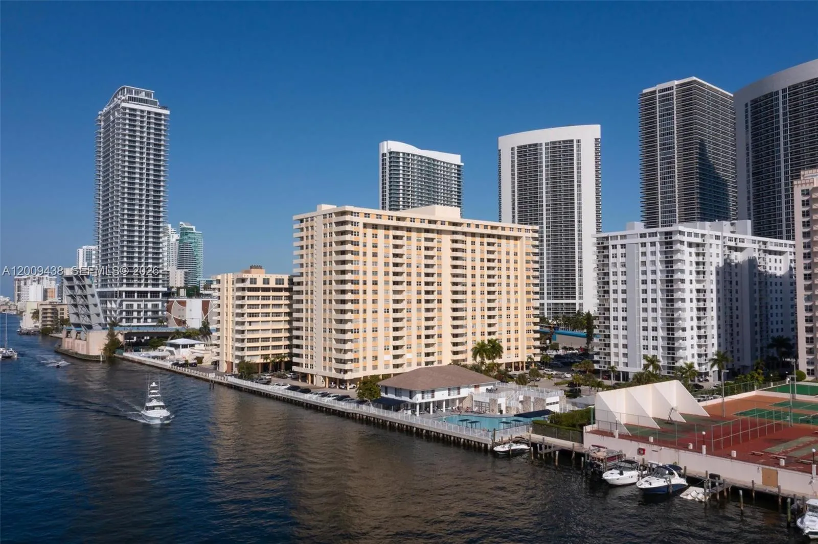 1833 S Ocean Dr # 808, Hallandale Beach FL 33009