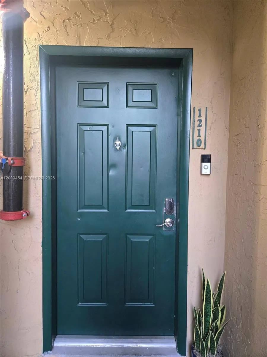 733 Riverside Dr # 1210, Coral Springs FL 33071