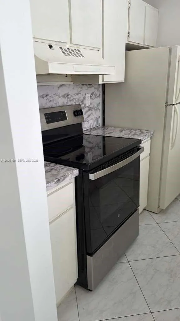 6995 NW 186th St # E507, Hialeah FL 33015