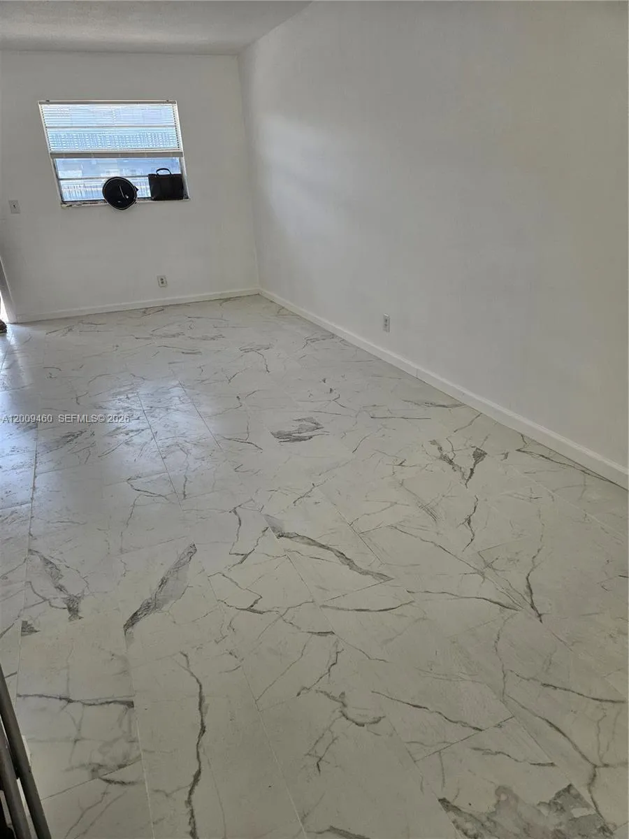 150 NE 38th St # 53, Oakland Park FL 33334