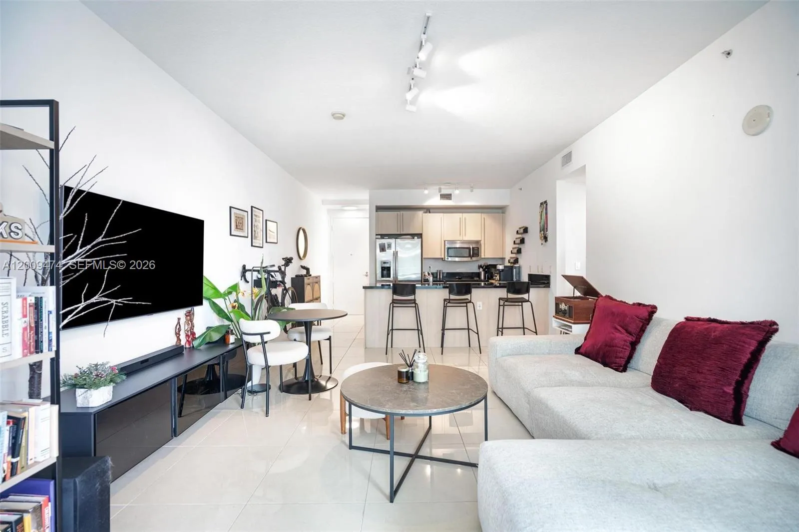 79 SW 12th St, Miami FL 33130