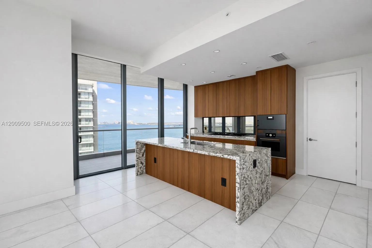 175 SE 25th Rd # 1204, Miami FL 33129