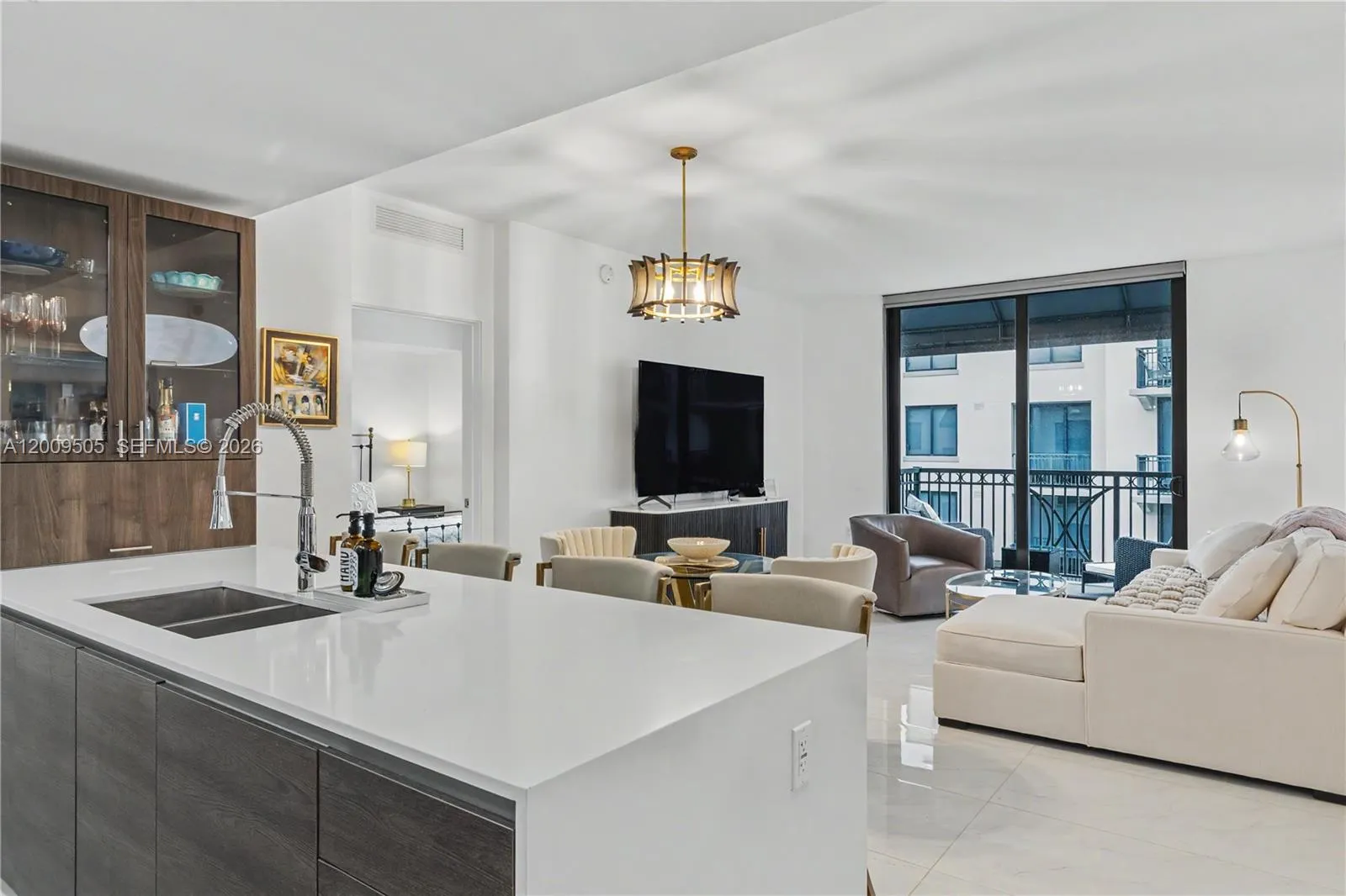 301 Altara Ave # 822, Coral Gables FL 33146