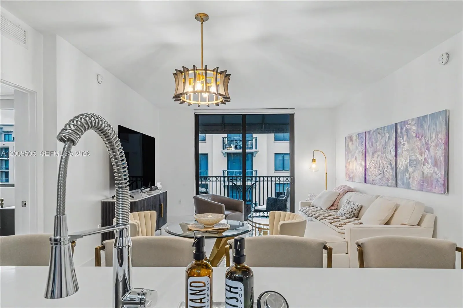 301 Altara Ave # 822, Coral Gables FL 33146