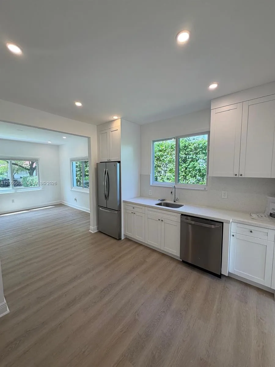 533 Minorca Ave, Coral Gables FL 33134