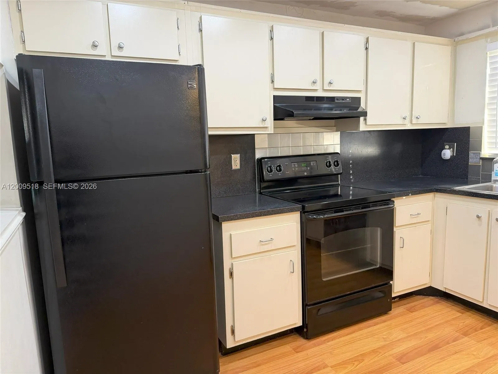 10467 Sunrise Lakes Blvd # 205, Sunrise FL 33322