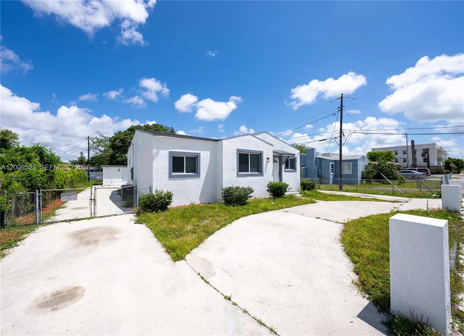 1221 NW 75th St # 0, Miami FL 33147