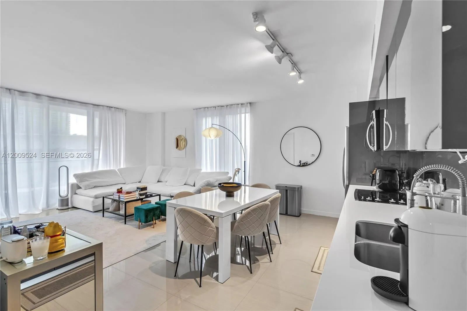 31 SE 6th St # 702, Miami FL 33131