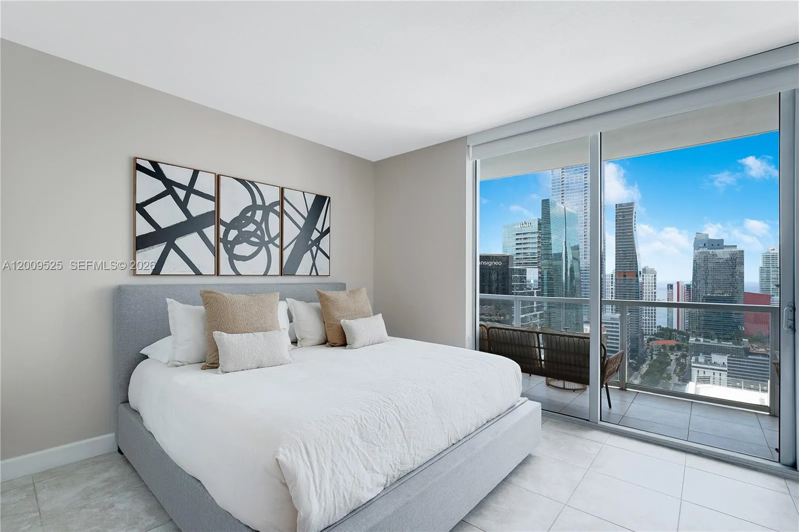 1060 Brickell Ave # 3209, Miami FL 33131