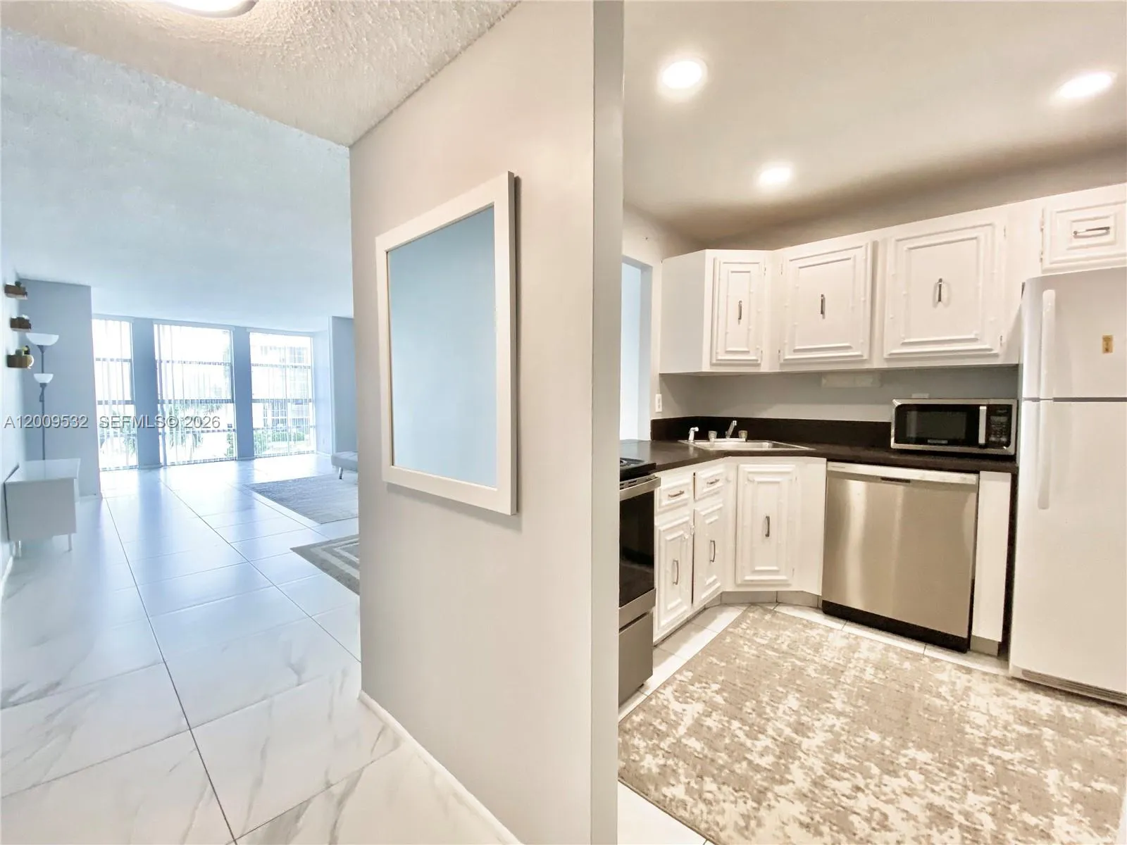 601 Three Islands Blvd # 314, Hallandale Beach FL 33009