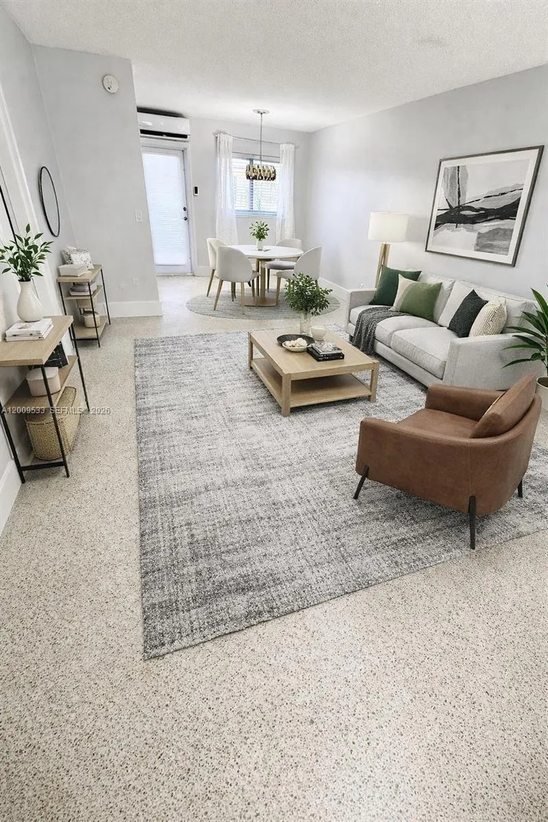 1601 SE 15 # 1B, Fort Lauderdale FL 33316