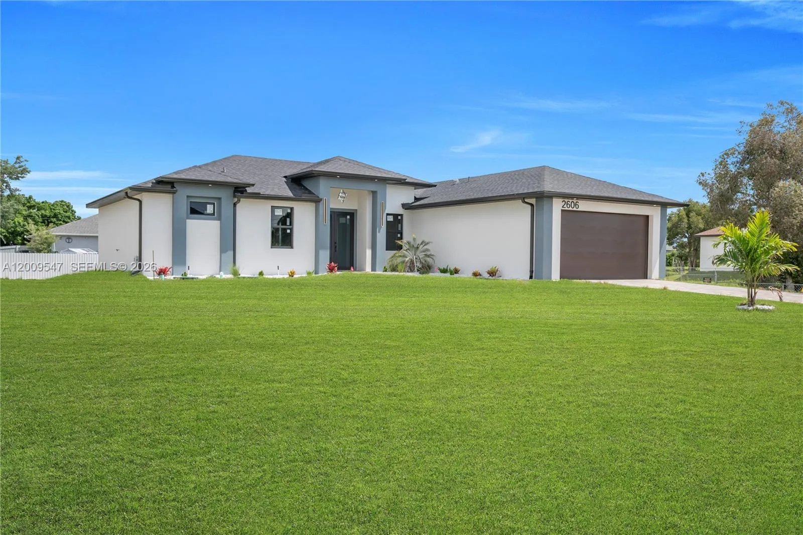 2606 40TH ST SW, Lehigh Acres FL 33976
