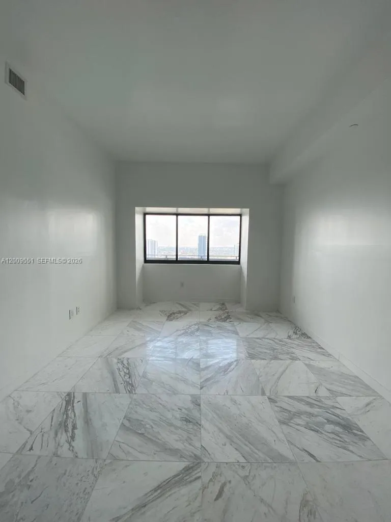 480 NE 31st St # 2403, Miami FL 33137