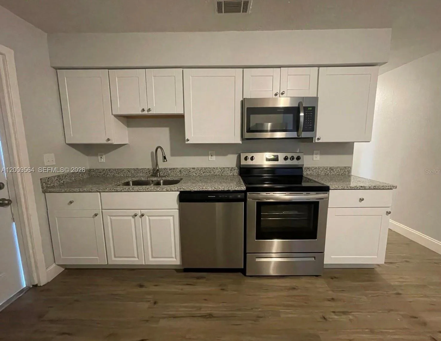 504 ROSLAND # 504, Kissimmee FL 34741