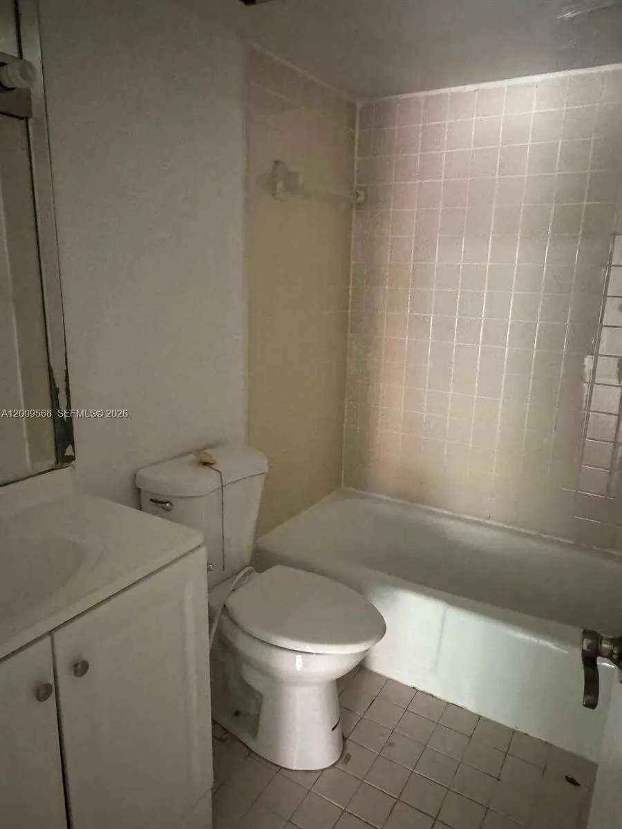 18111 NW 68th Ave # F106, Hialeah FL 33015