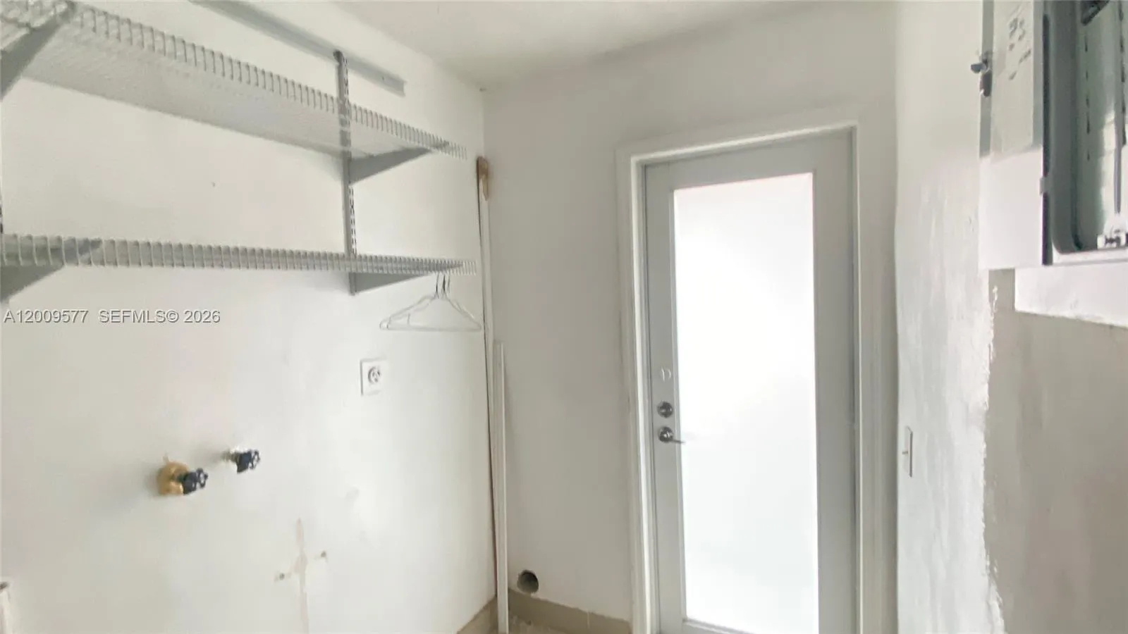 530 NW 99th St, Miami FL 33150