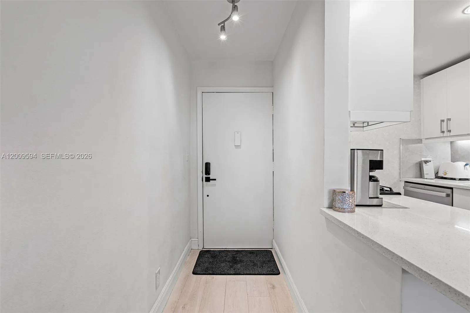 915 Jefferson Ave # 2E, Miami Beach FL 33139