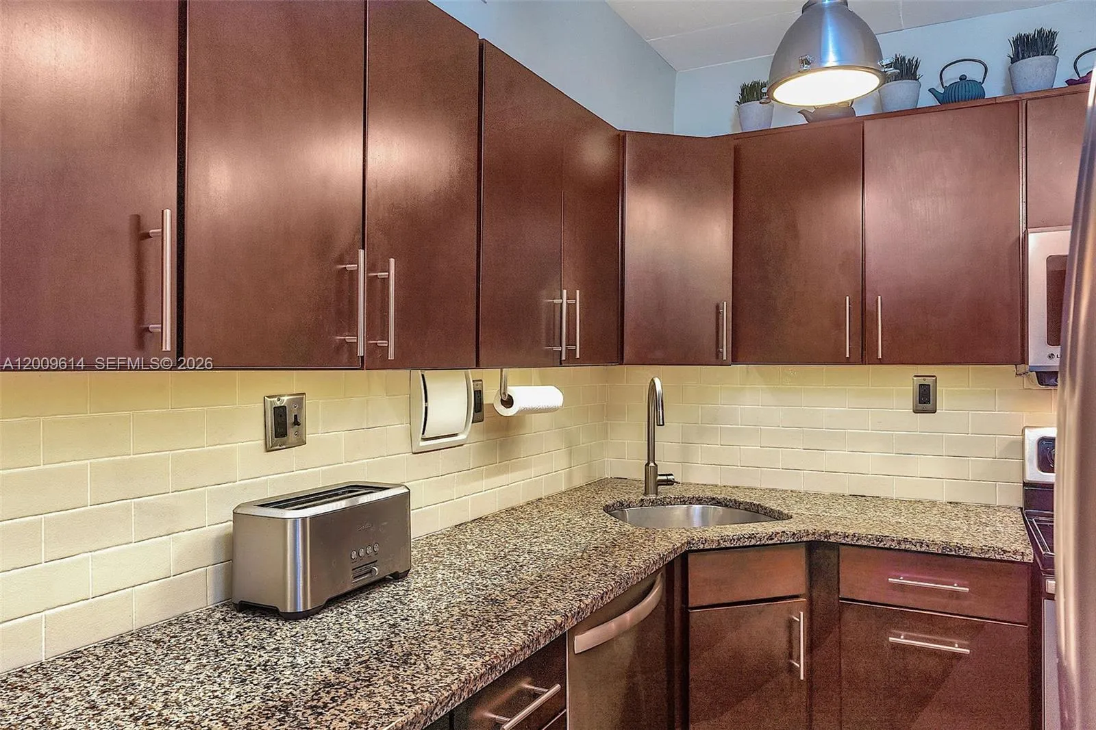 1200 West Ave # 423, Miami Beach FL 33139