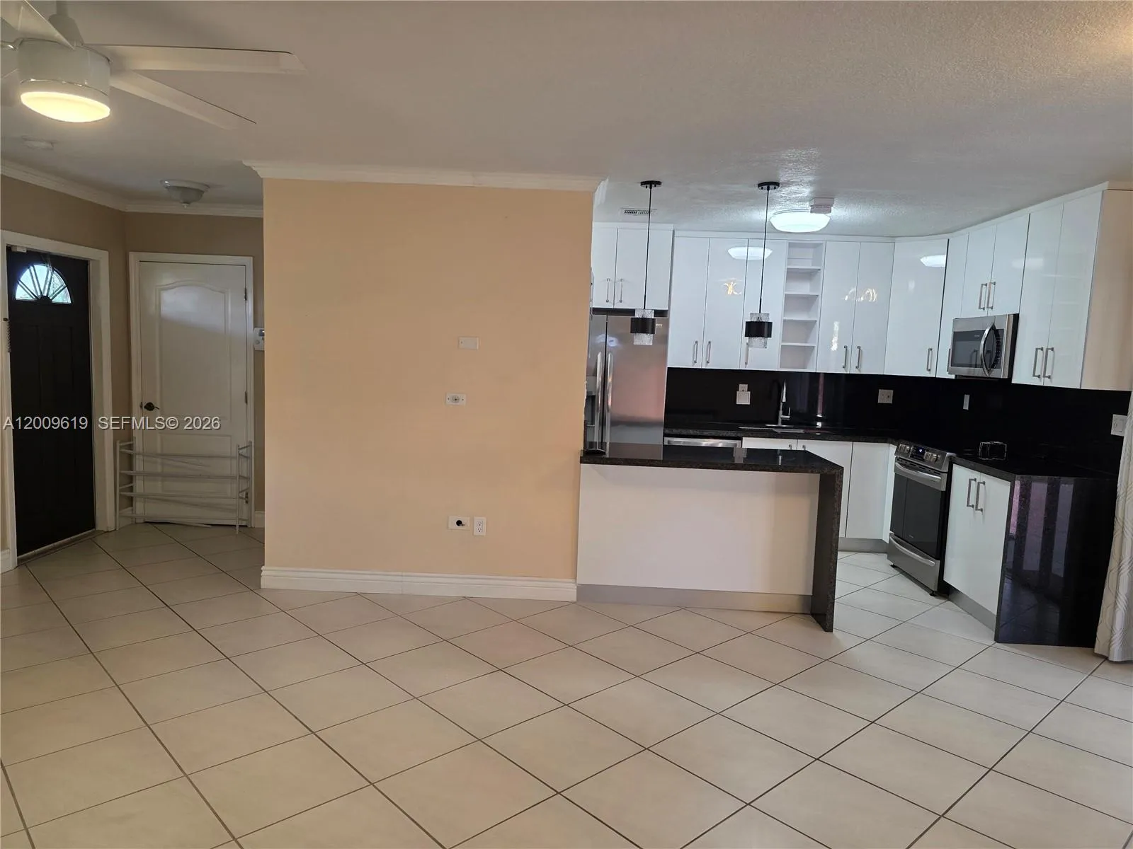7921 NW 12th St, Pembroke Pines FL 33024