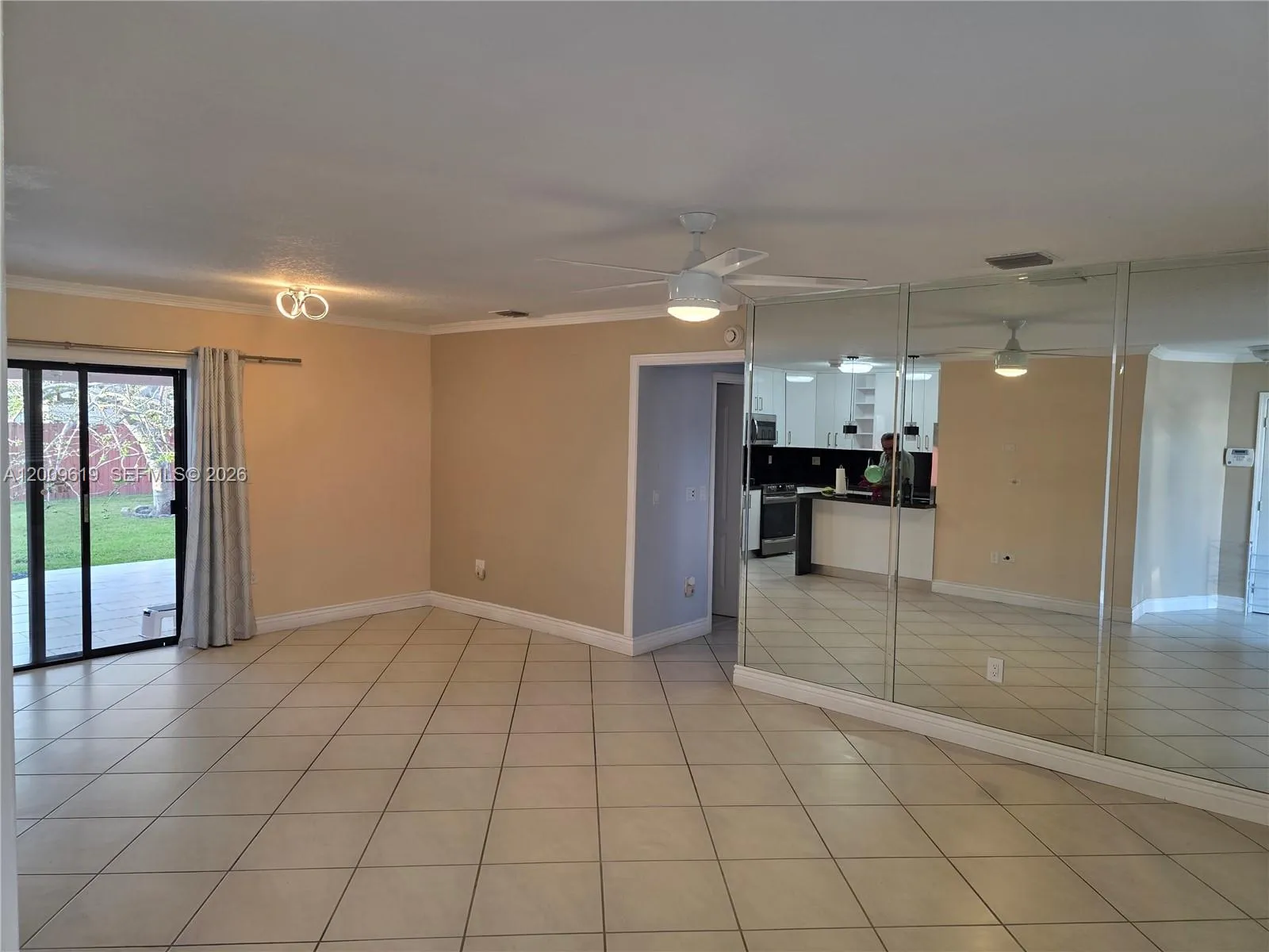 7921 NW 12th St, Pembroke Pines FL 33024