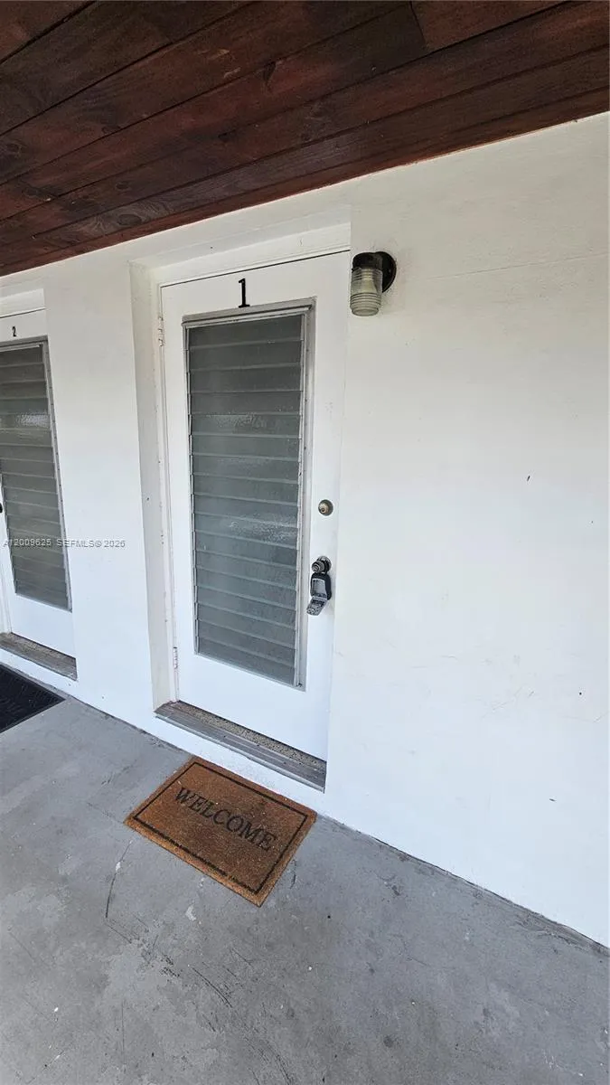 2308 Grant St # 1, Hollywood FL 33020