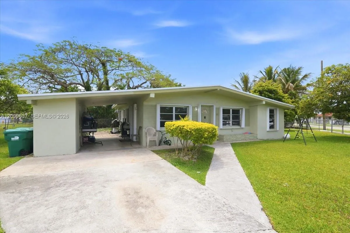 26801 SW 144th Ct, Homestead FL 33032