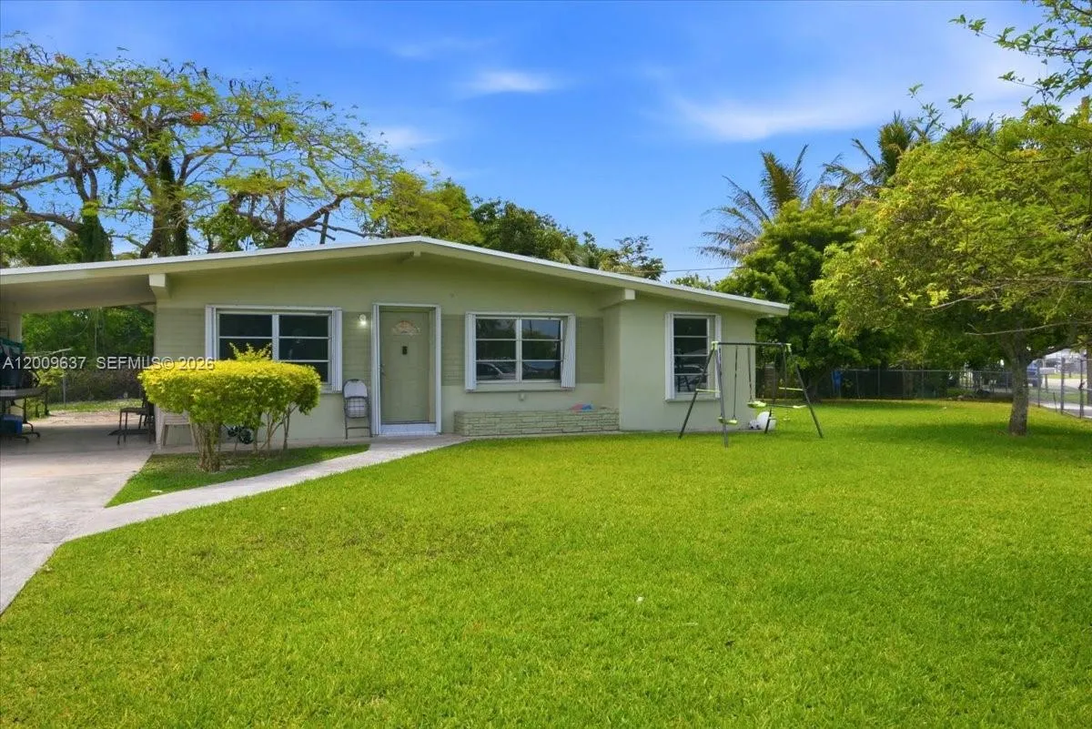 26801 SW 144th Ct, Homestead FL 33032