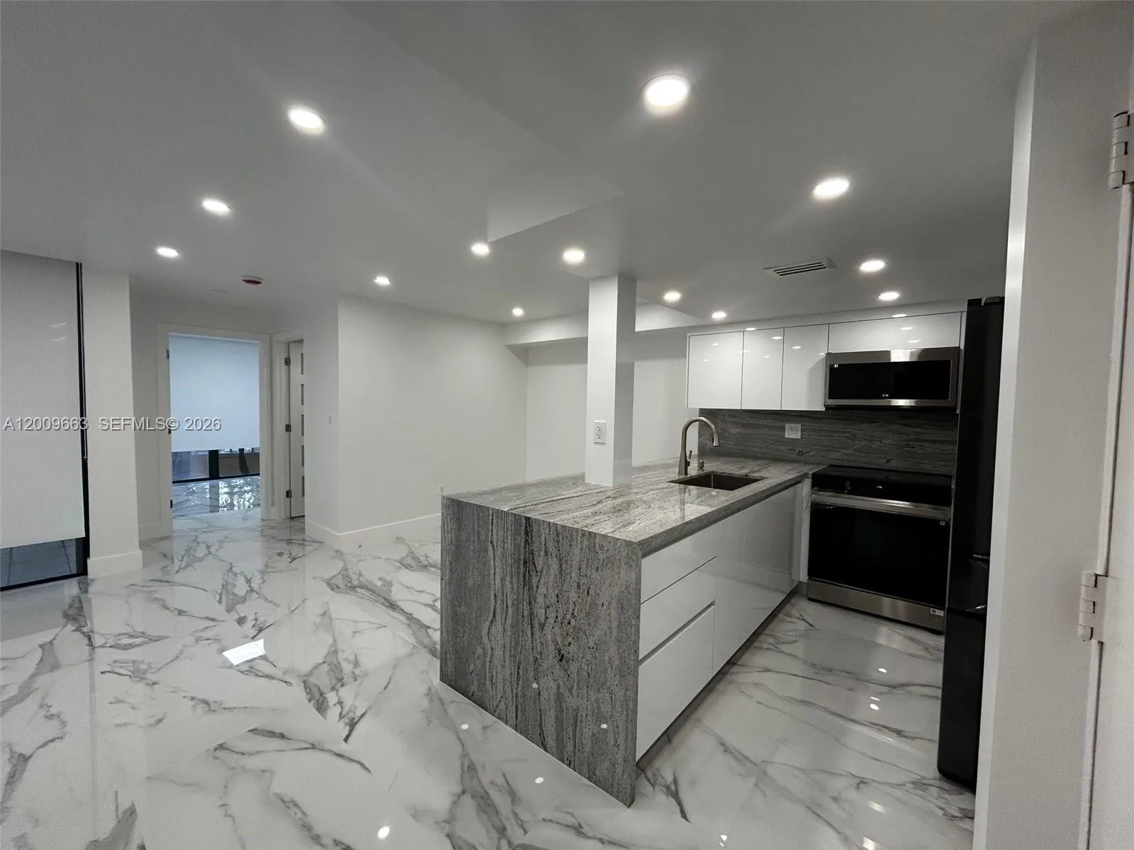 11790 SW 18th St # 3, Miami FL 33175