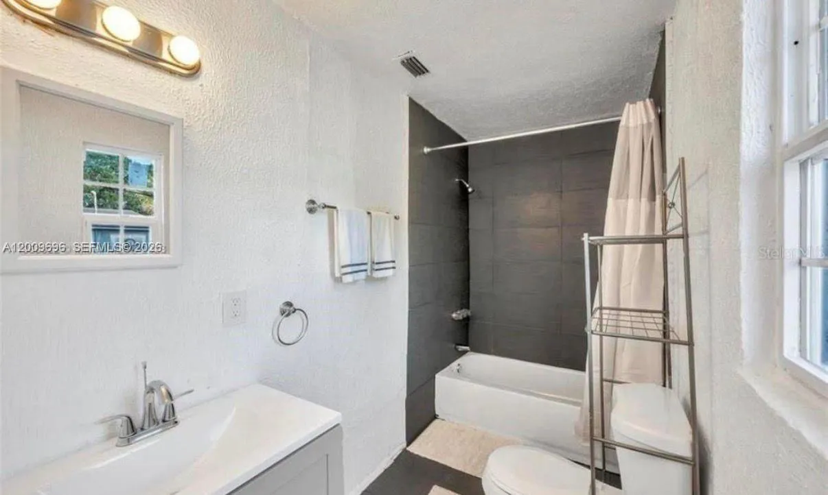 1001 N 16th Ct, Fort Pierce FL 34950