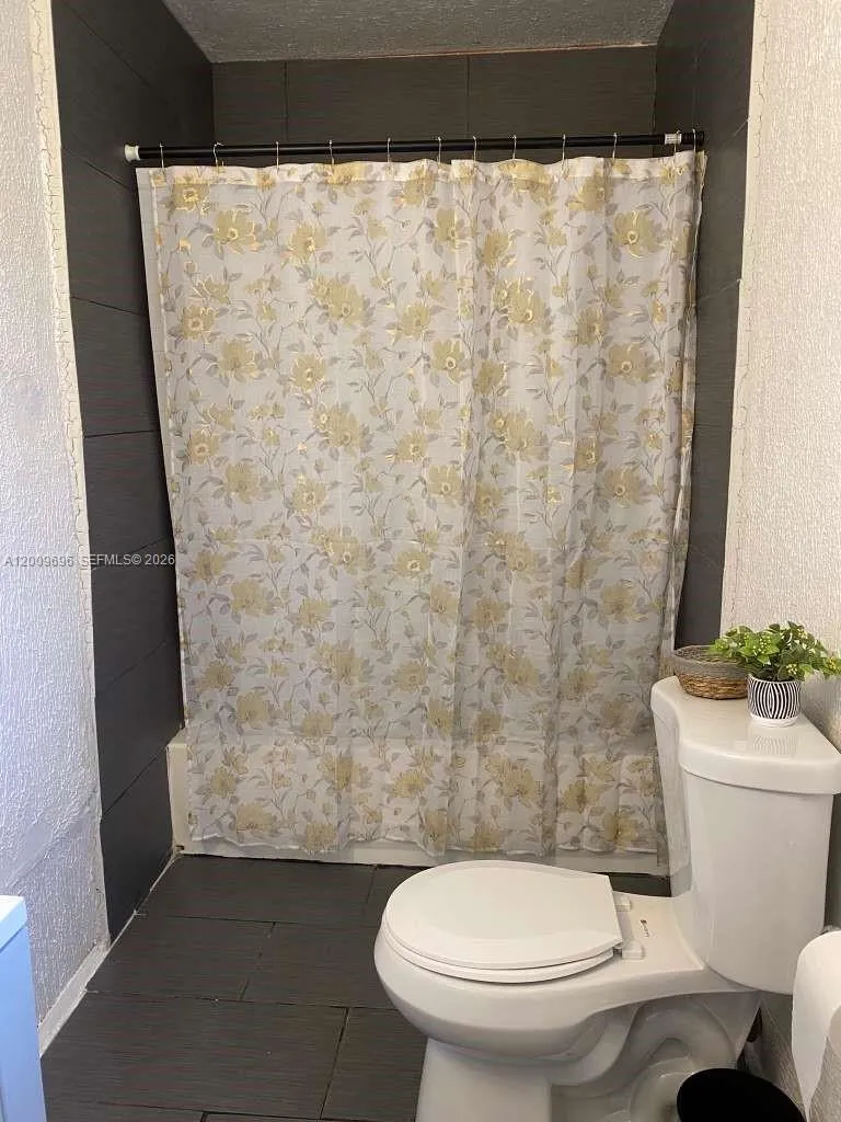 1001 N 16th Ct, Fort Pierce FL 34950