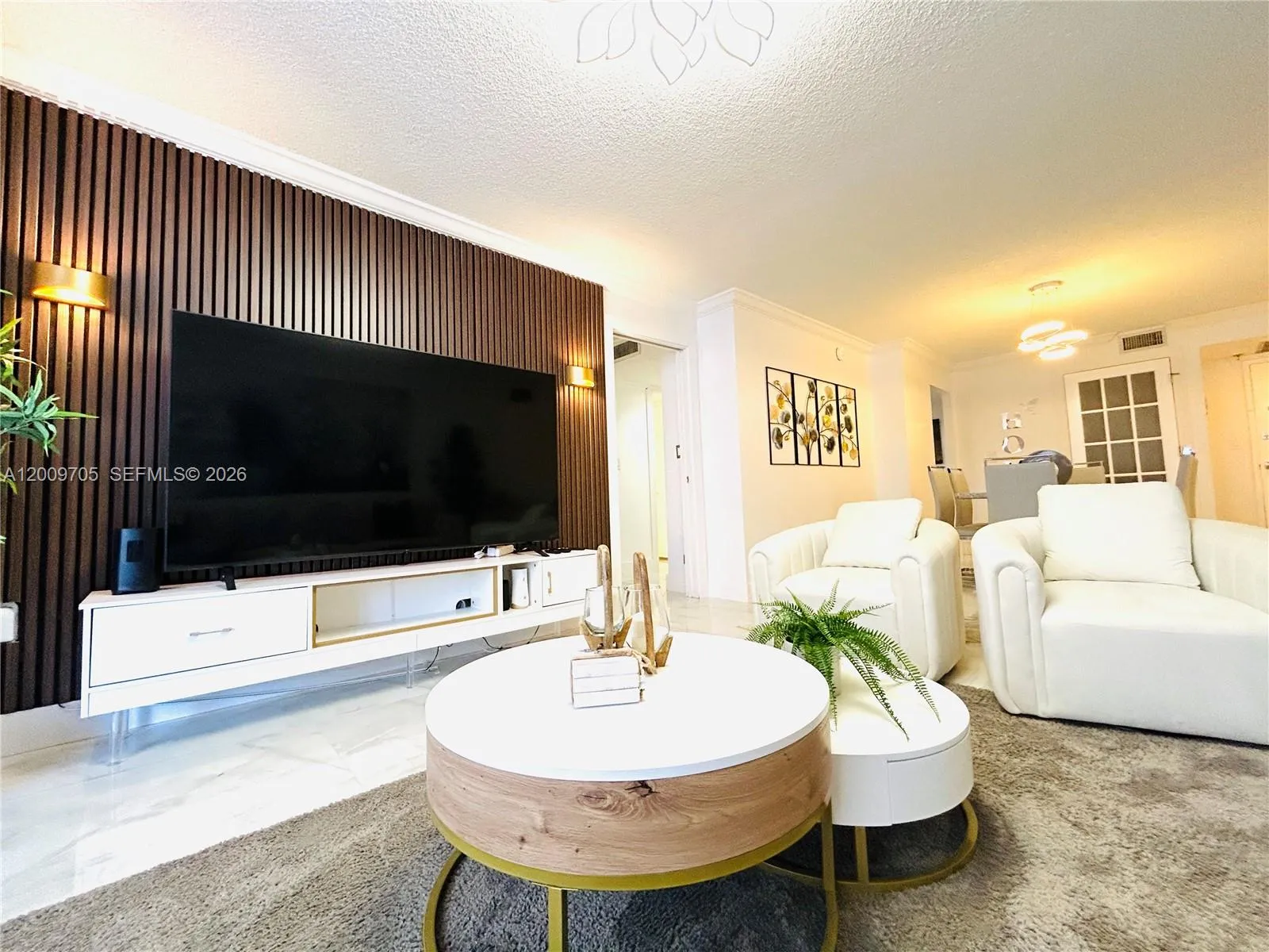 6039 Collins Ave # 1507, Miami Beach FL 33140