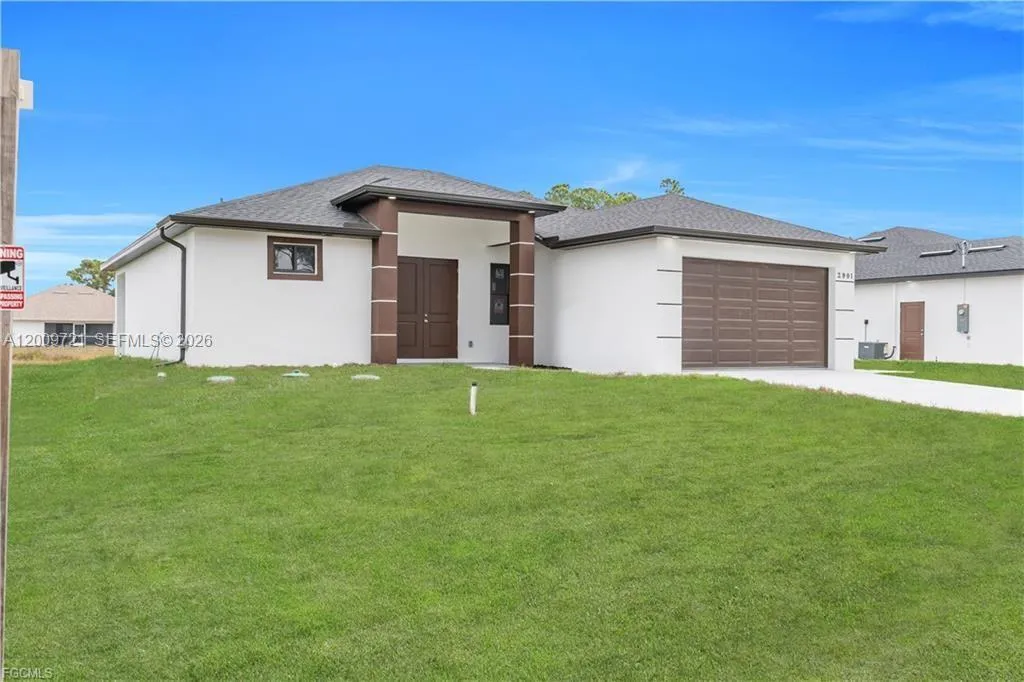 2901 Villa Ave S, Lehigh Acres FL 33976
