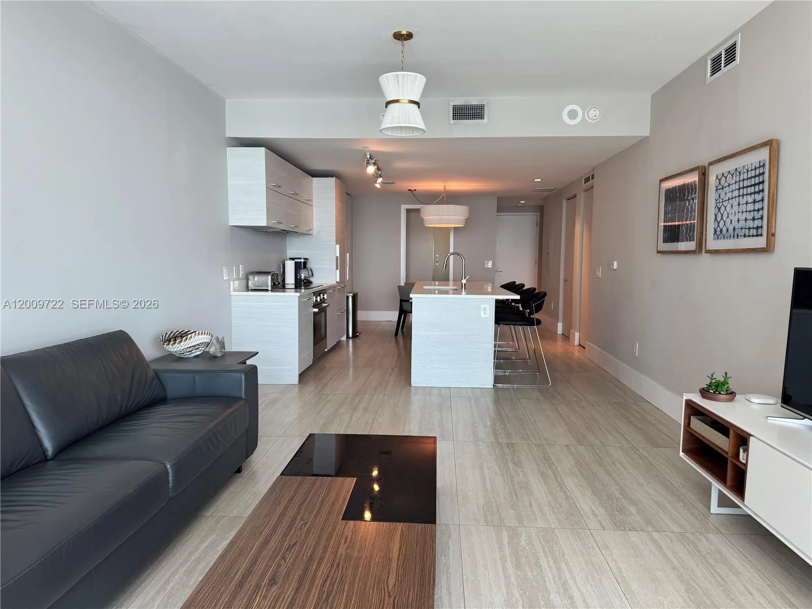 650 NE 32nd St # 3903, Miami FL 33137