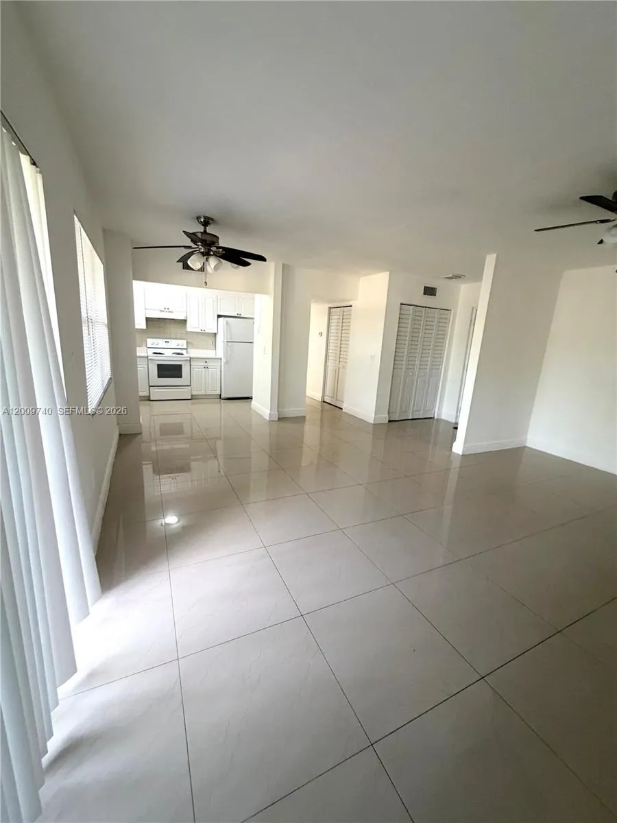 10762 La Placida Dr # 308, Coral Springs FL 33065