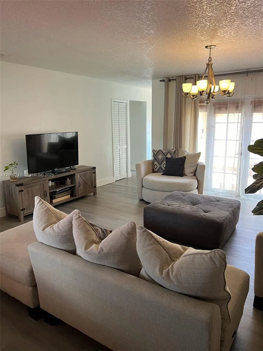 921 NW 133rd Ave, Miami FL 33182