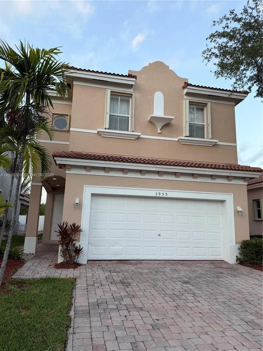 3955 NE 13th Dr, Homestead FL 33033