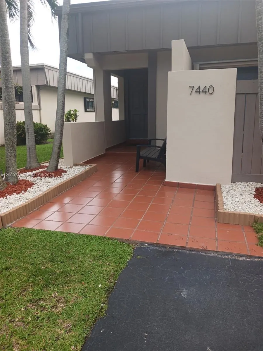 7440 SW 105th Pl # 7440, Miami FL 33173