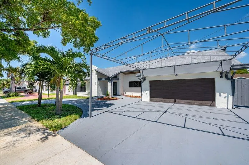 9220 SW 100th Ave Rd, Miami FL 33176