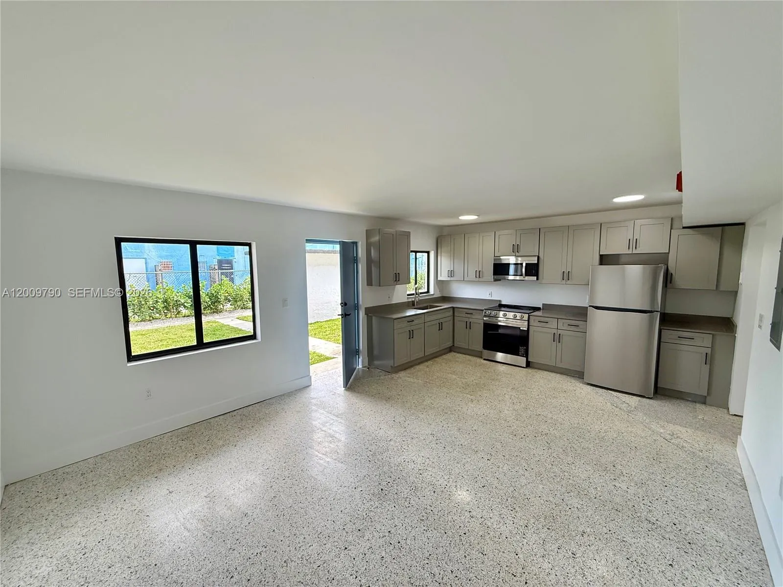 180 NE 57th St # 4, Miami FL 33137