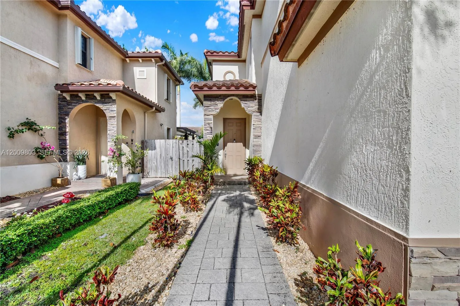 560 SE 33rd Ter, Homestead FL 33033