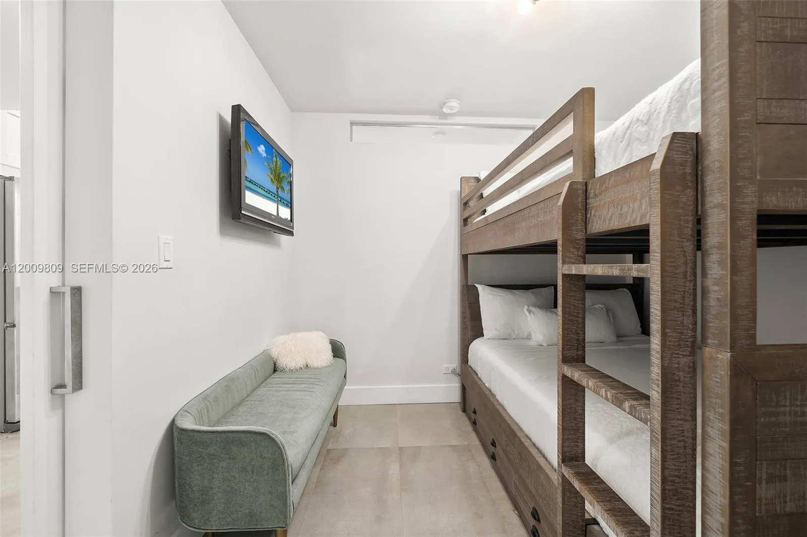 2301 Collins Ave # 1533, Miami Beach FL 33139