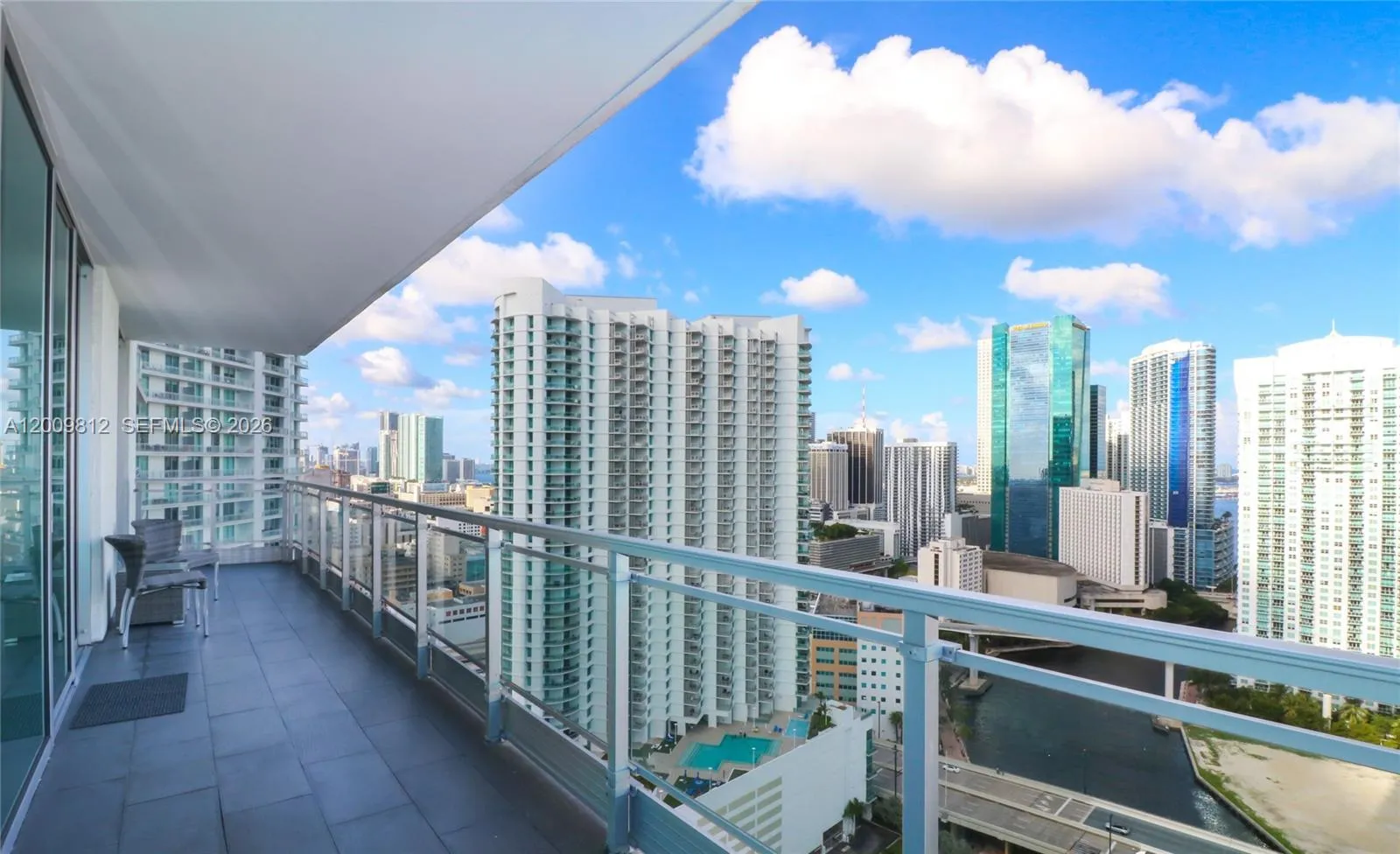 92 SW 3rd St # 3211, Miami FL 33130