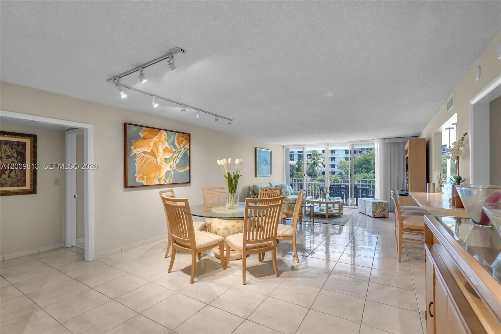 600 Grapetree Dr, Key Biscayne FL 33149