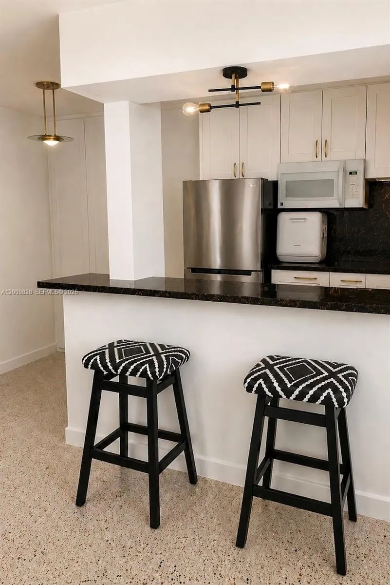 40 Salamanca Ave # 8, Coral Gables FL 33134