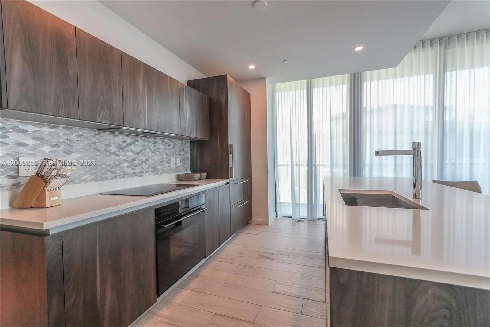 480 NE 31st St # 4907, Miami FL 33137